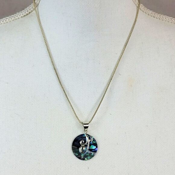 Silver Abalone Spiral Necklace – Sterling Silver – Coin Shape Shell - Picture 2 of 7